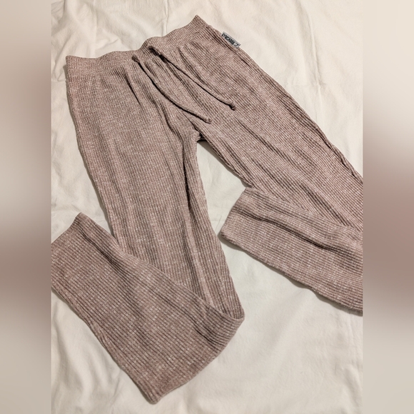 Gymshark Ribbed Slounge Leggings - Lounge Pants - High Waist - Picture 3 of 7